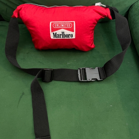 Marlboro Windbreaker Jacket - Picture 13 of 13